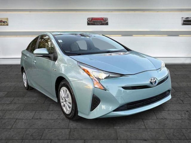 2016 Toyota Prius Two FWD photo