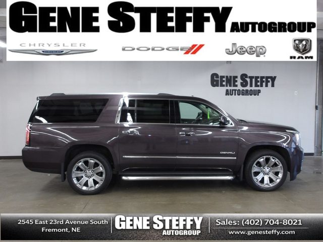 2016 GMC Yukon XL Denali 4WD photo