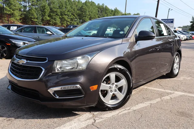 2016 Chevrolet Cruze LT FWD photo