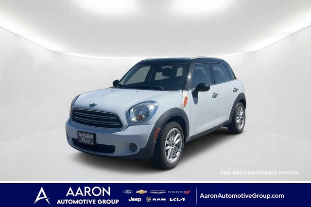 2016 MINI Countryman  FWD photo