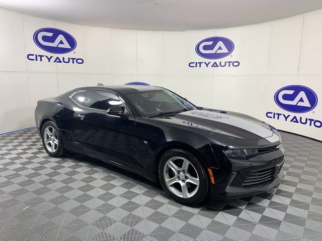 2016 Chevrolet Camaro 1LT RWD photo