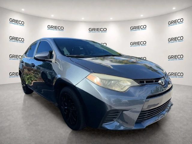 2016 Toyota Corolla LE FWD photo