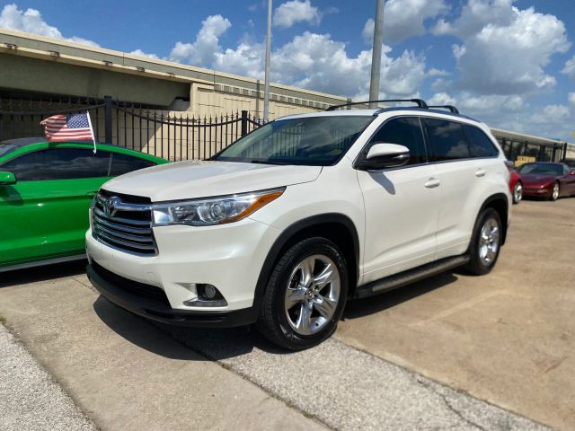 2016 Toyota Highlander Limited FWD photo