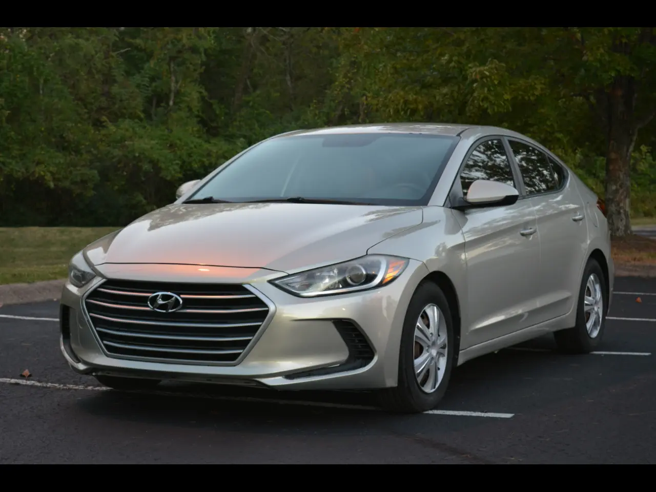 2017 Hyundai Elantra SE FWD photo