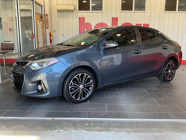 2016 Toyota Corolla S FWD photo