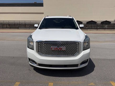 2016 GMC Yukon XL SLT 4WD photo