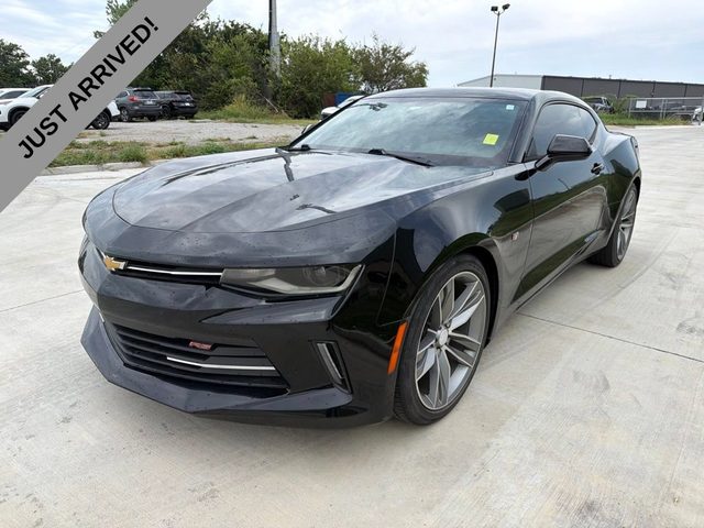 2016 Chevrolet Camaro 1LT RWD photo