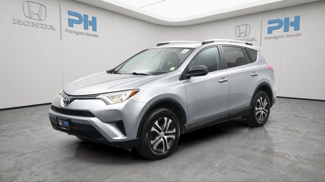 2016 Toyota RAV4 LE AWD photo