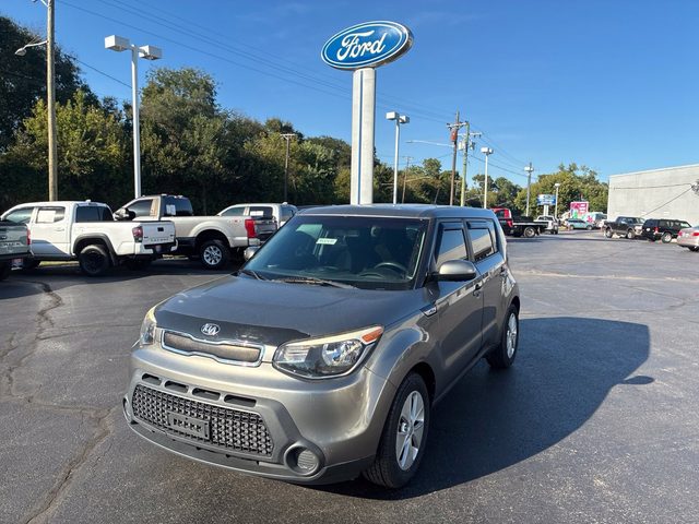 2016 Kia Soul Base FWD photo
