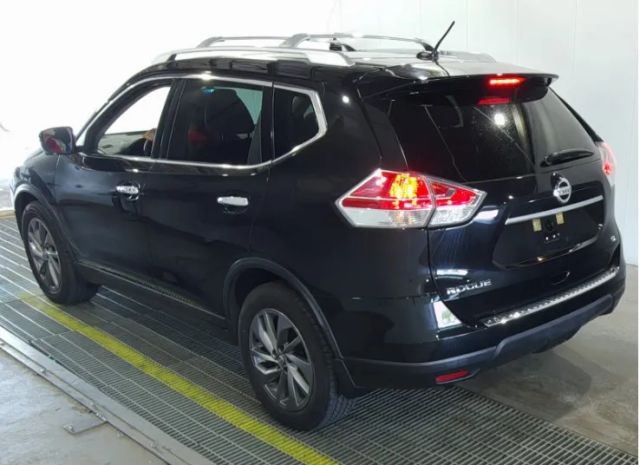 2016 Nissan Rogue SL FWD photo