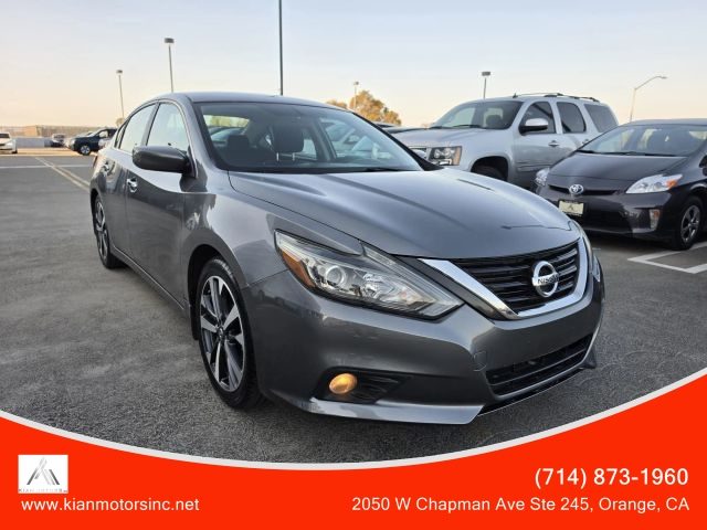 2016 Nissan Altima 2.5 SR FWD photo