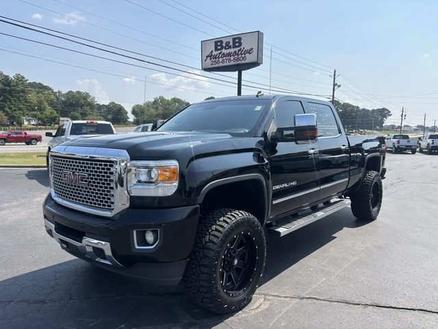 2015 GMC Sierra 2500HD Denali 4WD photo