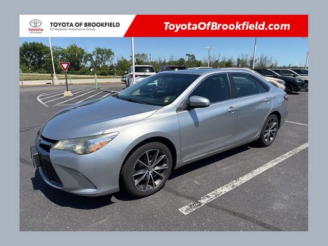 2016 Toyota Camry XSE FWD photo