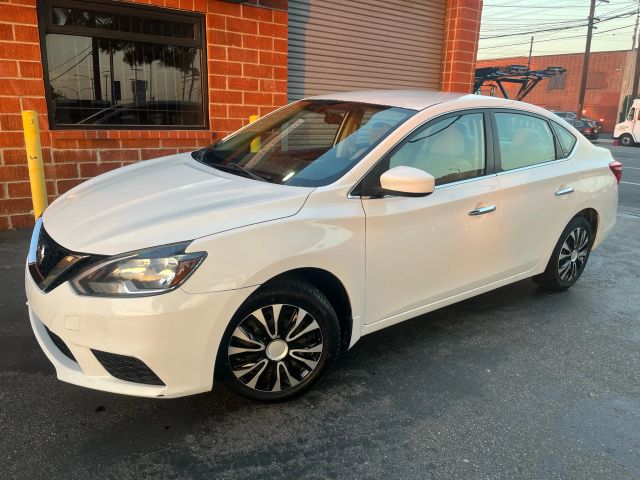 2016 Nissan Sentra SV FWD photo