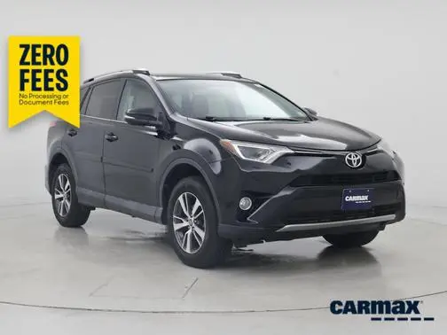 2016 Toyota RAV4 XLE FWD photo