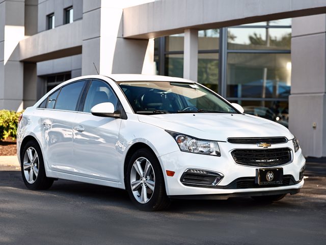 2015 Chevrolet Cruze LT FWD photo