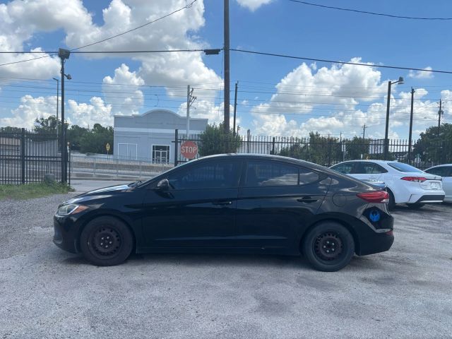 2017 Hyundai Elantra SE FWD photo