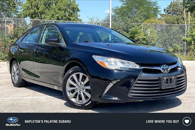 2016 Toyota Camry XLE FWD photo