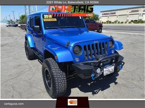 2016 Jeep Wrangler Unlimited Sahara 4WD photo