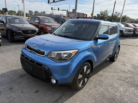 2016 Kia Soul + FWD photo