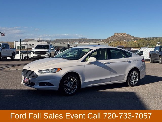 2016 Ford Fusion SE FWD photo