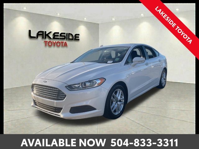 2016 Ford Fusion SE FWD photo