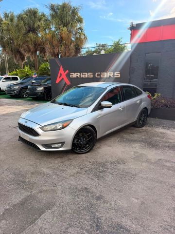 2016 Ford Focus SE FWD photo