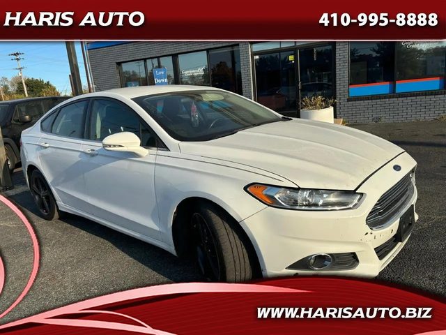 2016 Ford Fusion SE FWD photo