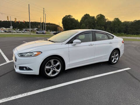 2016 Ford Fusion SE FWD photo