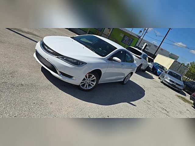 2016 Chrysler 200 Limited Platinum FWD photo