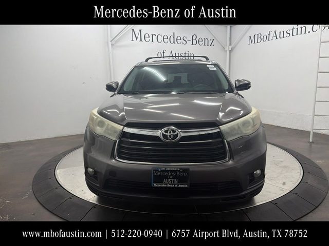 2016 Toyota Highlander XLE FWD photo