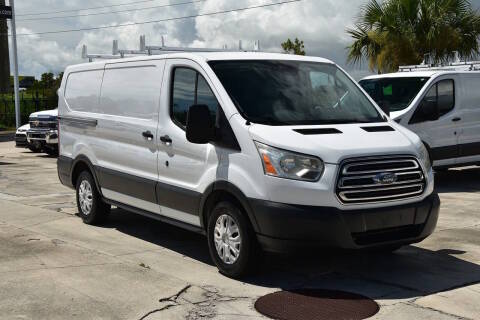 2016 Ford Transit Van  RWD photo