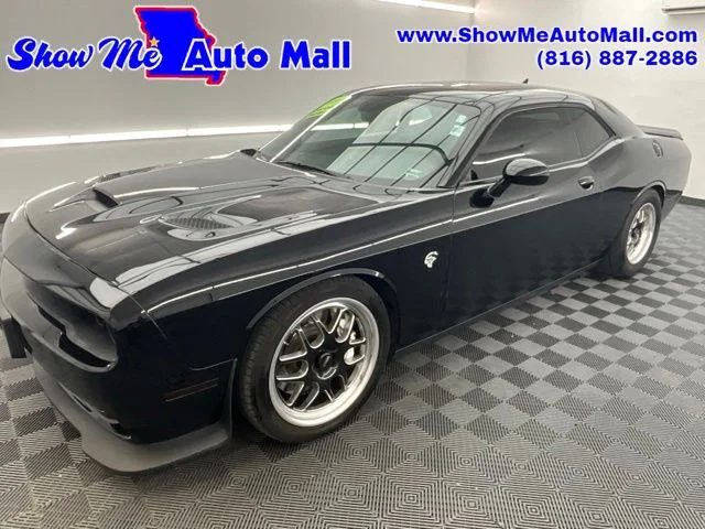 2016 Dodge Challenger SRT Hellcat RWD photo
