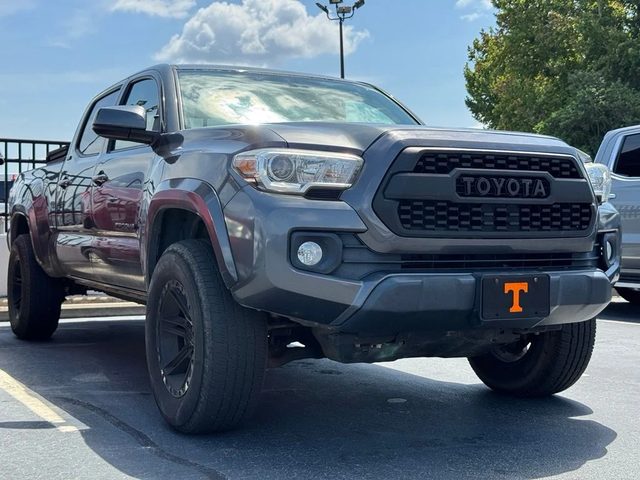 2016 Toyota Tacoma SR5 4WD photo