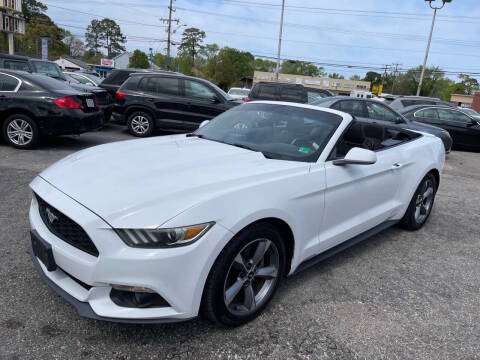 2016 Ford Mustang V6 RWD photo