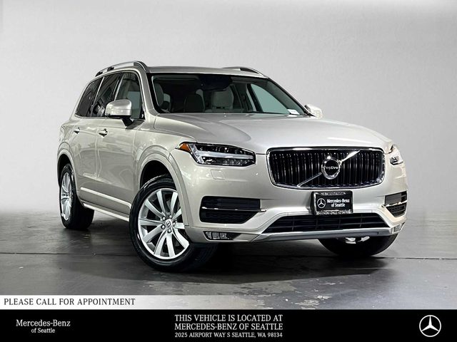 2016 Volvo XC90 T6 Momentum AWD photo