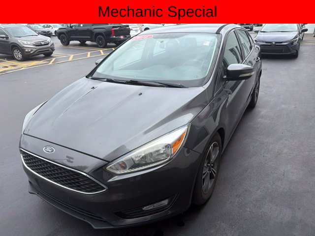 2016 Ford Focus SE FWD photo