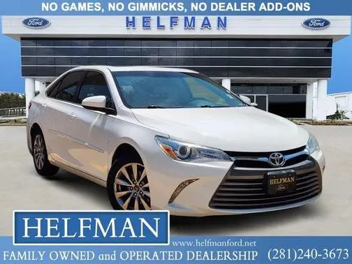 2016 Toyota Camry XLE FWD photo