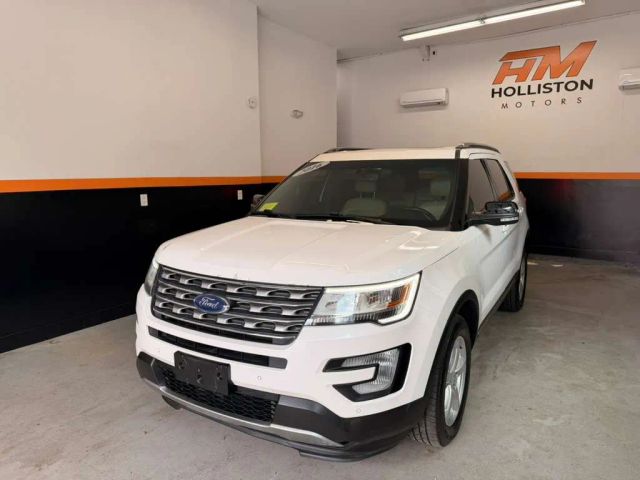 2016 Ford Explorer XLT 4WD photo