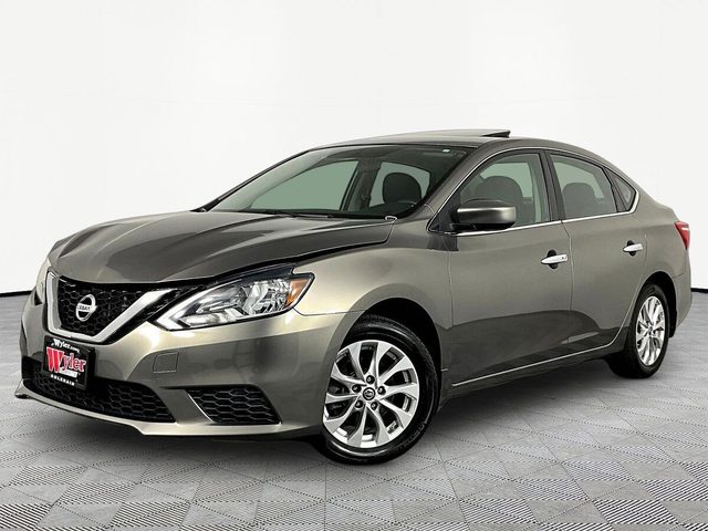 2016 Nissan Sentra SV FWD photo