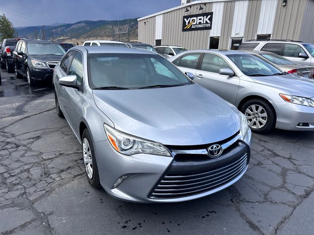 2016 Toyota Camry LE FWD photo