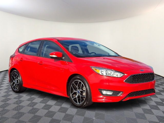 2016 Ford Focus SE FWD photo