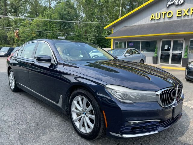 2016 BMW 7 Series 740i RWD photo