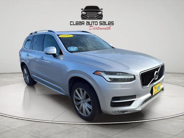 2016 Volvo XC90 T6 Momentum AWD photo