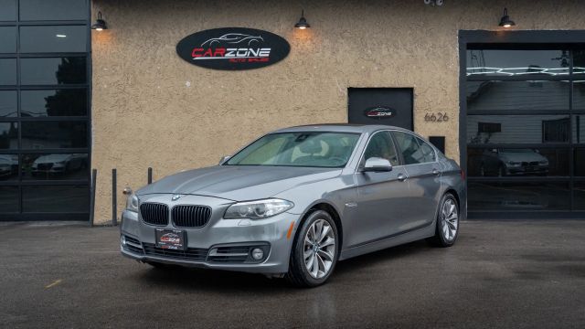 2016 BMW 5 Series 528i RWD photo