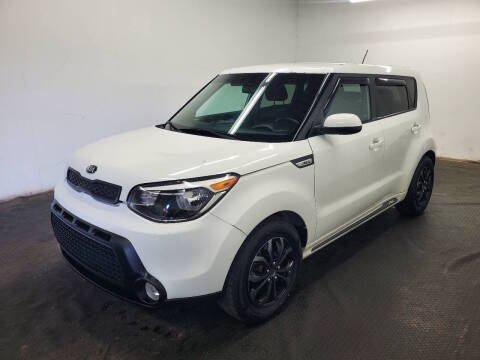 2016 Kia Soul + FWD photo