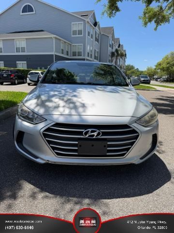 2017 Hyundai Elantra SE FWD photo