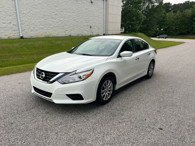 2016 Nissan Altima 2.5 FWD photo
