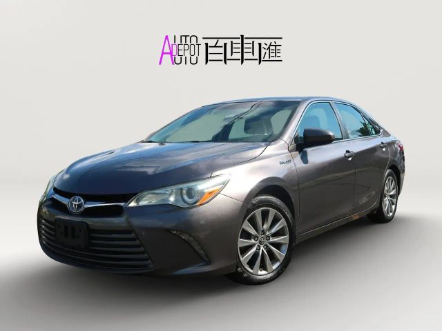 2016 Toyota Camry XLE FWD photo