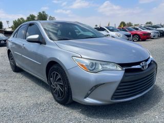 2016 Toyota Camry LE FWD photo
